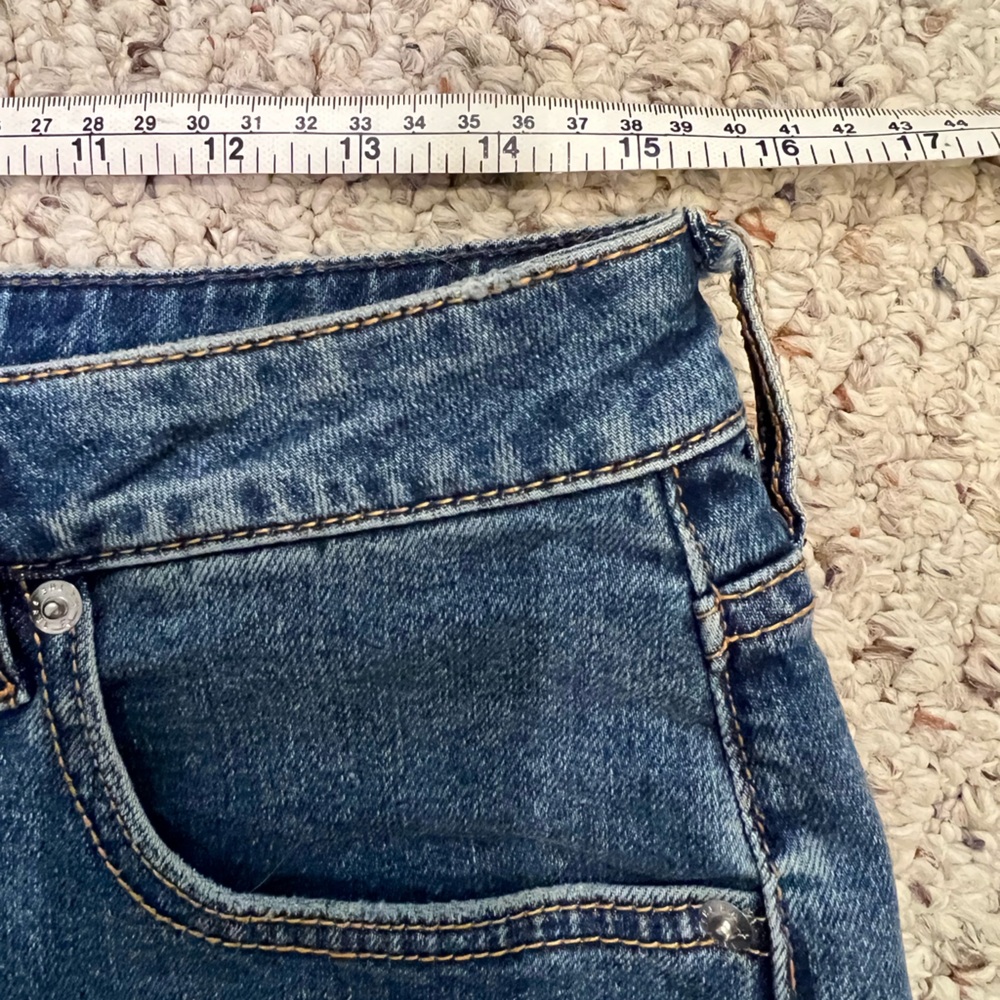 We The Free Crvy Denim shorts - Size 30 - Picture 7 of 11